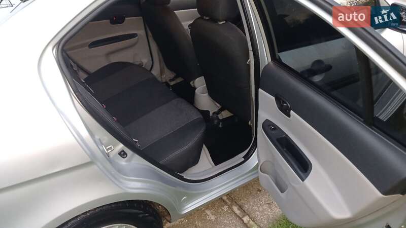 Седан Hyundai Accent 2010 в Корсуне-Шевченковском фото 13 Седан Hyundai Accent 2010 в Корсуне-Шевченковском