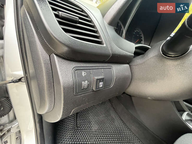 Седан Hyundai Accent 2011 в Одесі фото 60 Седан Hyundai Accent 2011 в Одесі