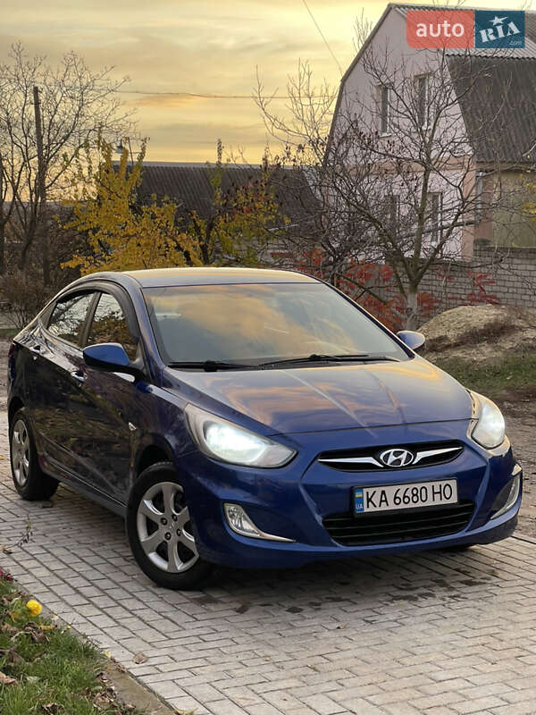 Седан Hyundai Accent 2013 в Харкові