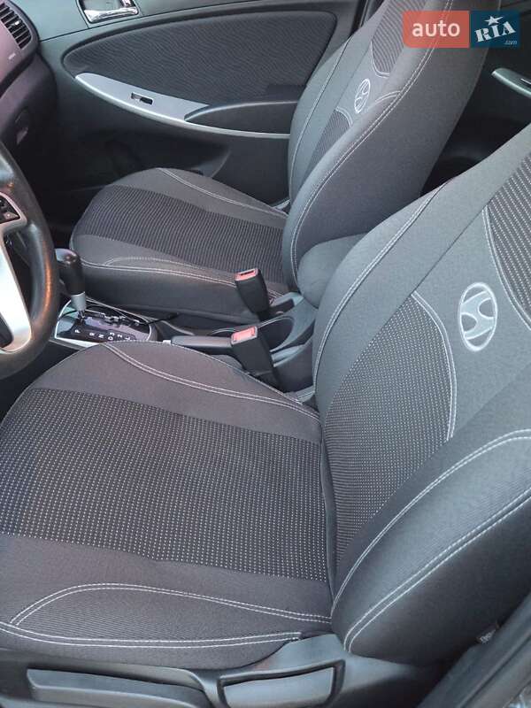 Седан Hyundai Accent 2011 в Киеве