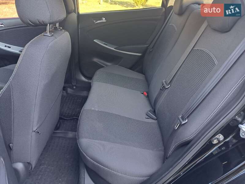 Седан Hyundai Accent 2011 в Киеве