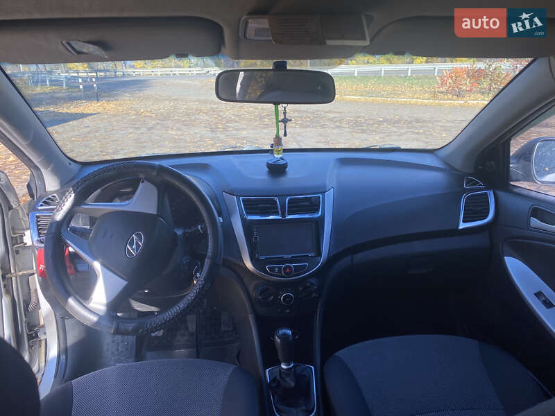 Седан Hyundai Accent 2011 в Полтаві