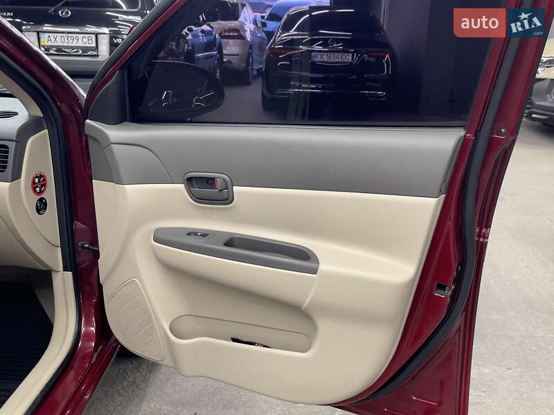 Седан Hyundai Accent 2008 в Харькове фото 8 Седан Hyundai Accent 2008 в Харькове