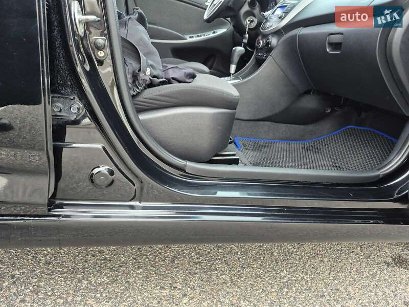 Седан Hyundai Accent 2014 в Киеве
