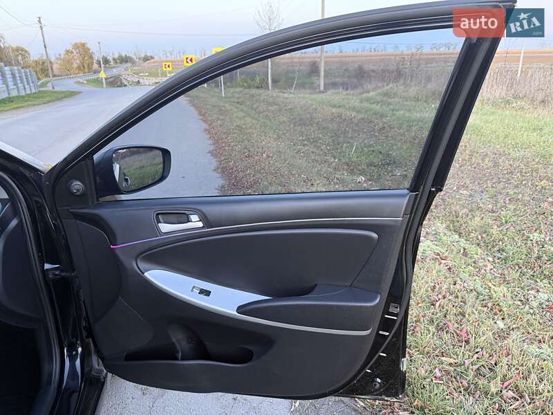 Седан Hyundai Accent 2011 в Тернополе