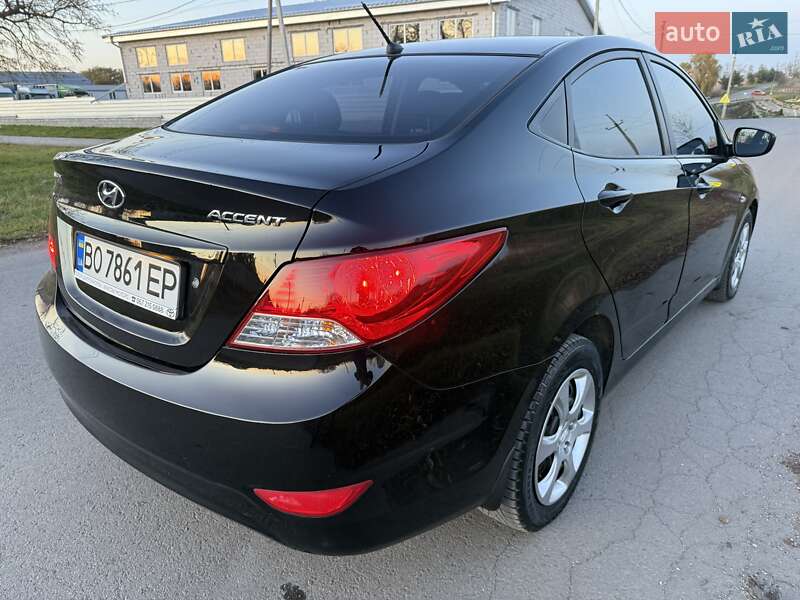 Седан Hyundai Accent 2011 в Тернополе