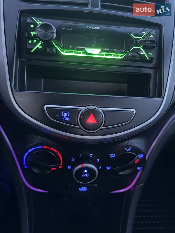 Седан Hyundai Accent 2011 в Тернополе