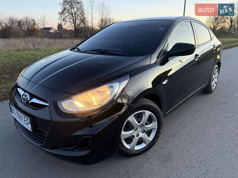 Седан Hyundai Accent 2011 в Тернополе