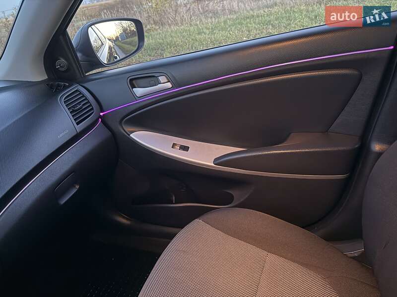 Седан Hyundai Accent 2011 в Тернополе