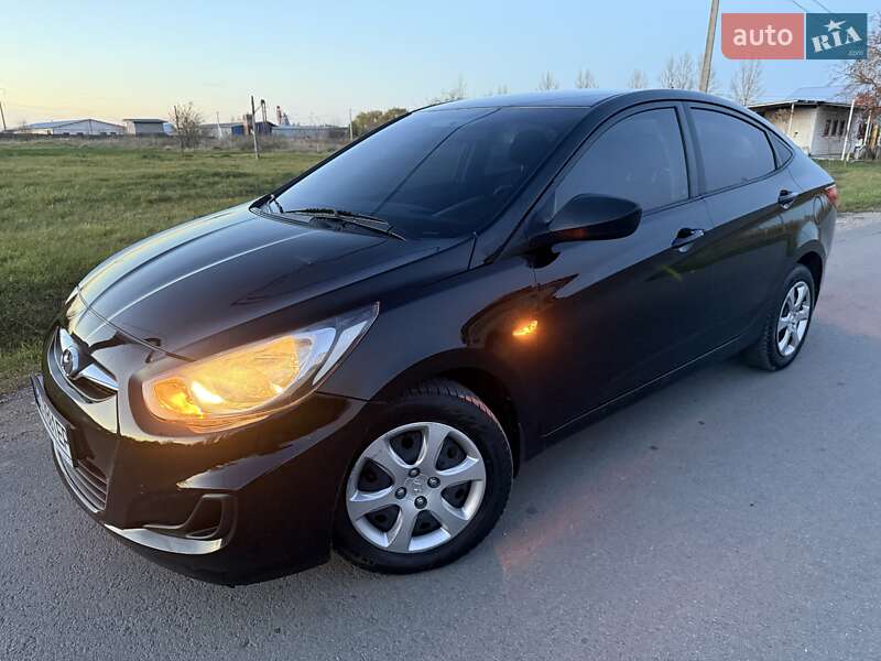 Седан Hyundai Accent 2011 в Тернополе