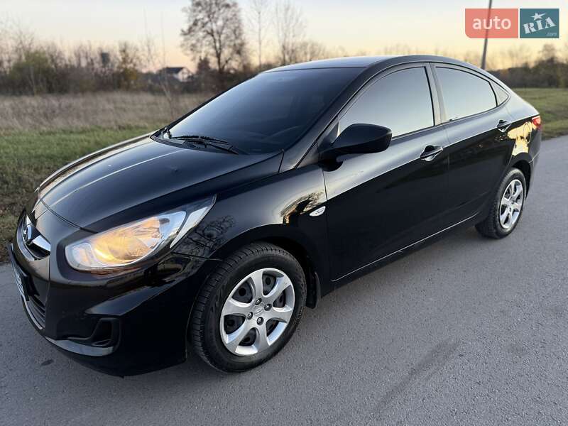 Седан Hyundai Accent 2011 в Тернополе