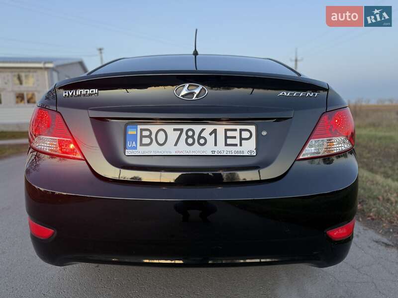 Седан Hyundai Accent 2011 в Тернополе