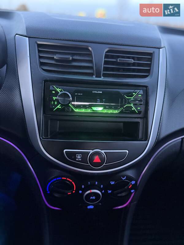 Седан Hyundai Accent 2011 в Тернополе