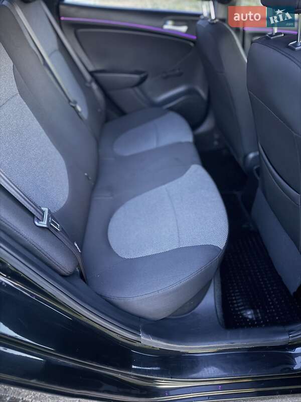 Седан Hyundai Accent 2011 в Тернополе