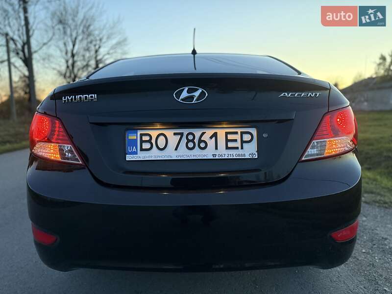 Седан Hyundai Accent 2011 в Тернополе