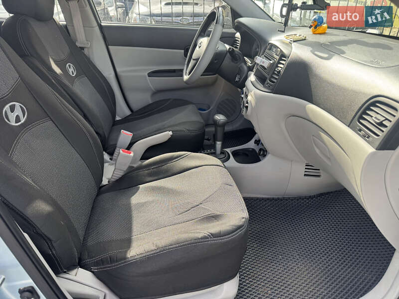 Седан Hyundai Accent 2008 в Миколаєві