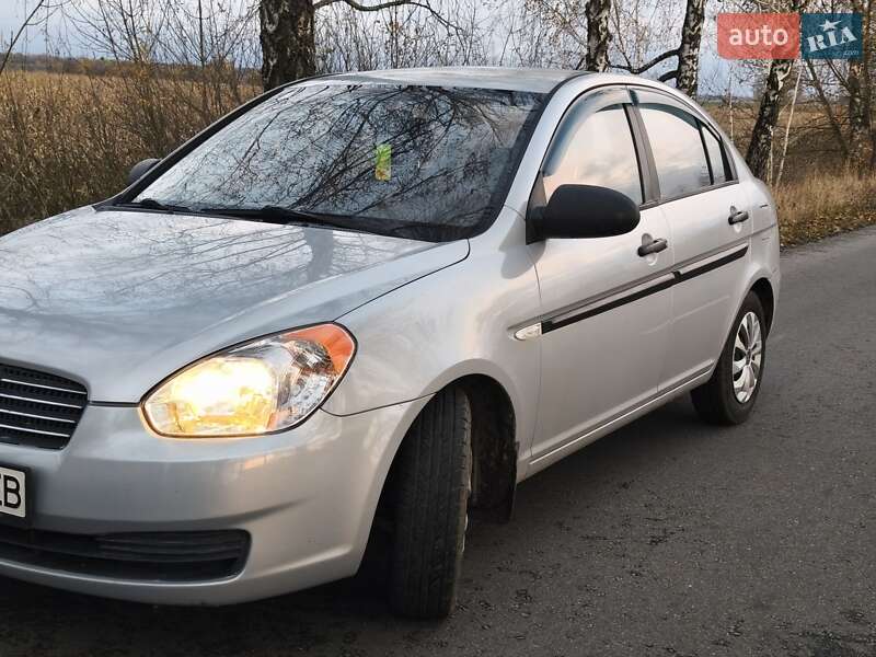 Седан Hyundai Accent 2009 в Мене