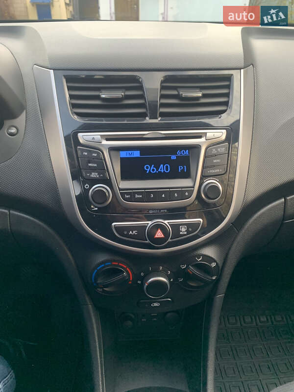 Седан Hyundai Accent 2019 в Києві