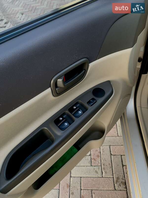 Седан Hyundai Accent 2009 в Харькове