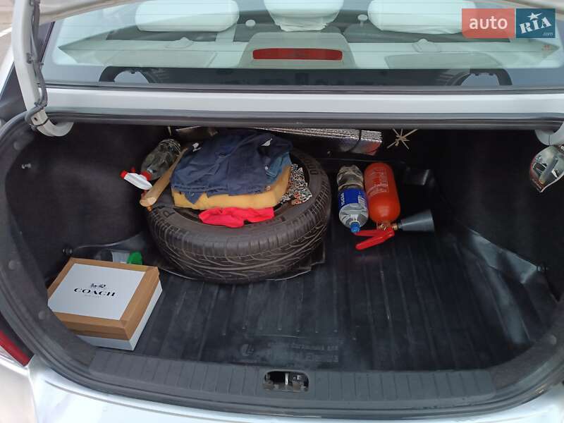 Седан Hyundai Accent 2008 в Киеве фото 30 Седан Hyundai Accent 2008 в Киеве