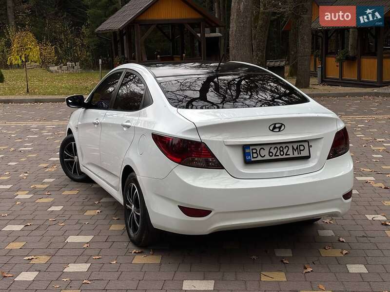 Седан Hyundai Accent 2012 в Трускавце