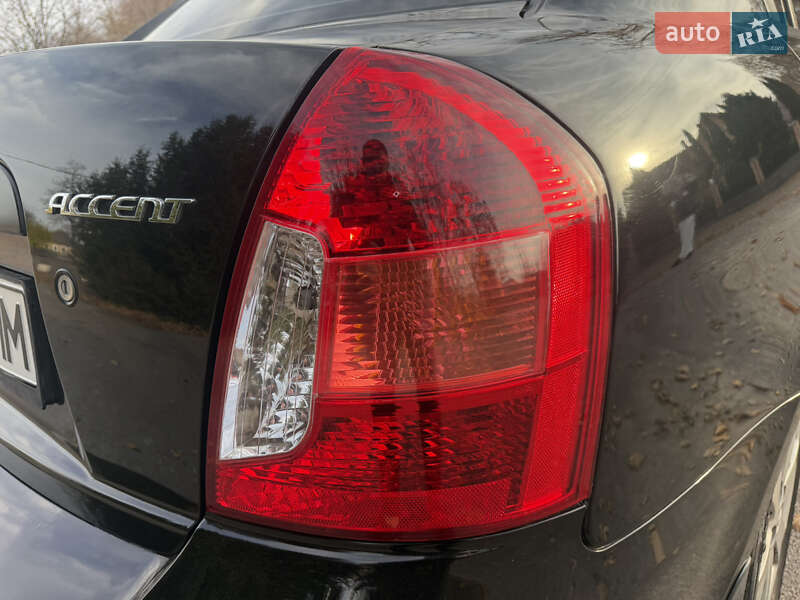 Седан Hyundai Accent 2008 в Прилуках