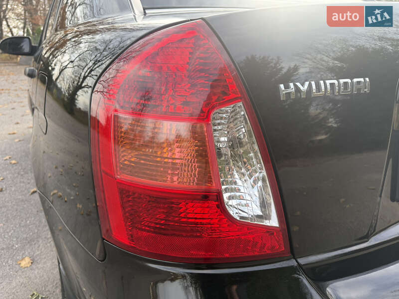 Седан Hyundai Accent 2008 в Прилуках