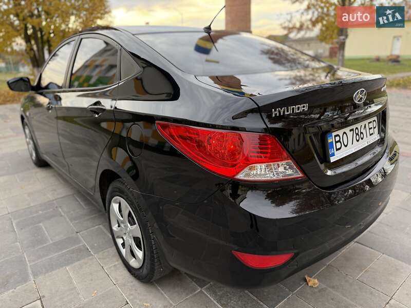 Седан Hyundai Accent 2011 в Тернополе