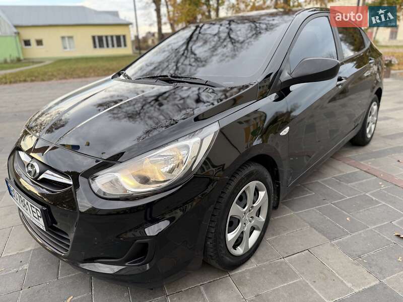 Седан Hyundai Accent 2011 в Тернополе