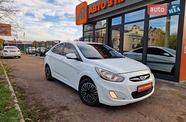 Седан Hyundai Accent 2011 в Кропивницком