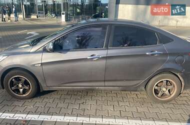 Седан Hyundai Accent 2011 в Киеве