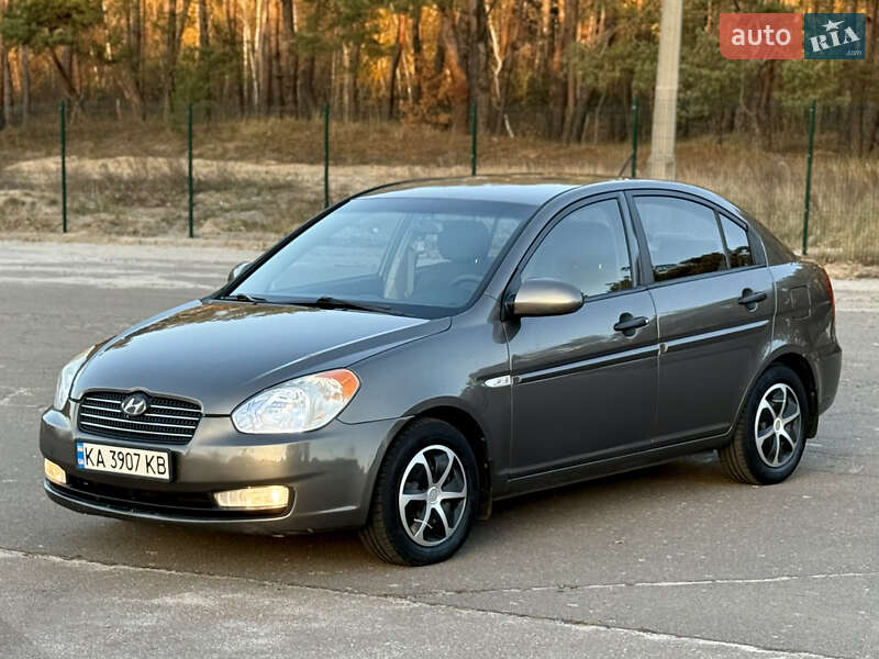 Седан Hyundai Accent 2008 в Киеве
