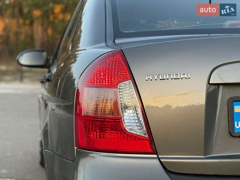 Седан Hyundai Accent 2008 в Киеве