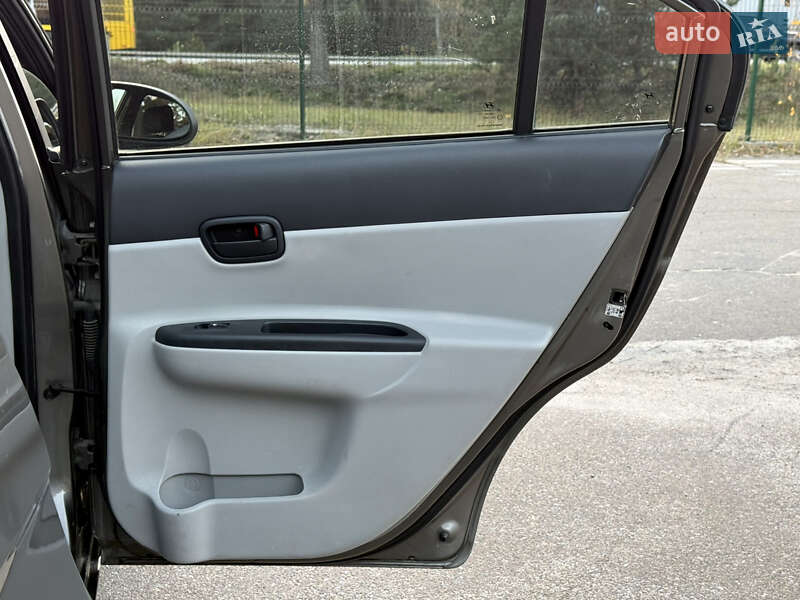 Седан Hyundai Accent 2008 в Киеве