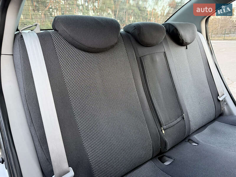 Седан Hyundai Accent 2008 в Киеве