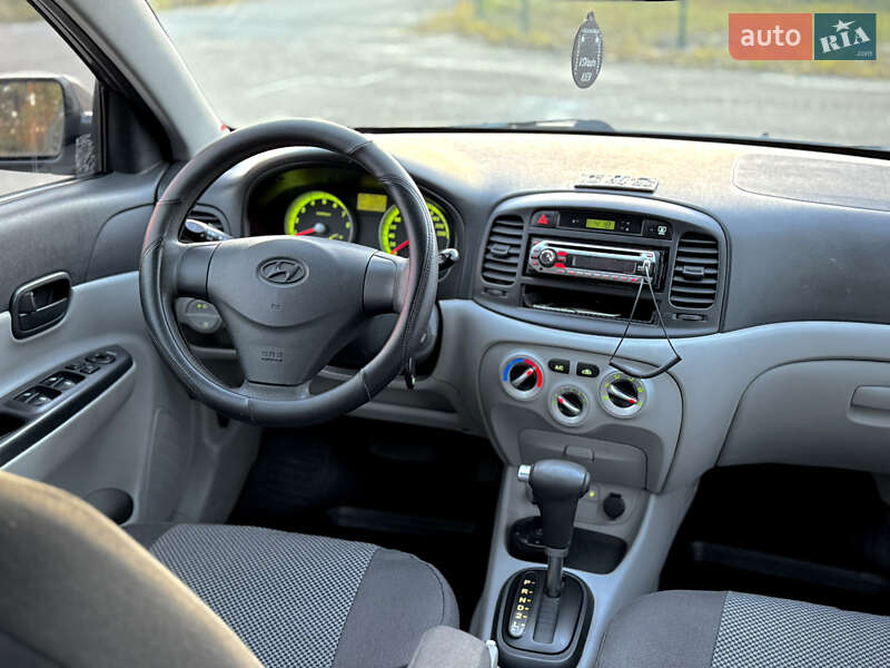 Седан Hyundai Accent 2008 в Киеве