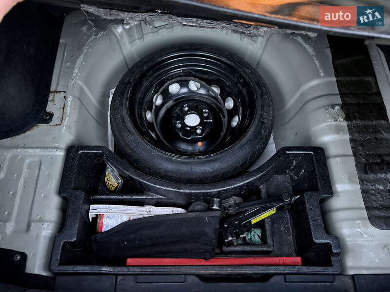 Седан Hyundai Accent 2008 в Киеве