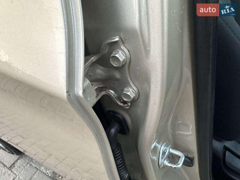 Седан Hyundai Accent 2012 в Черновцах