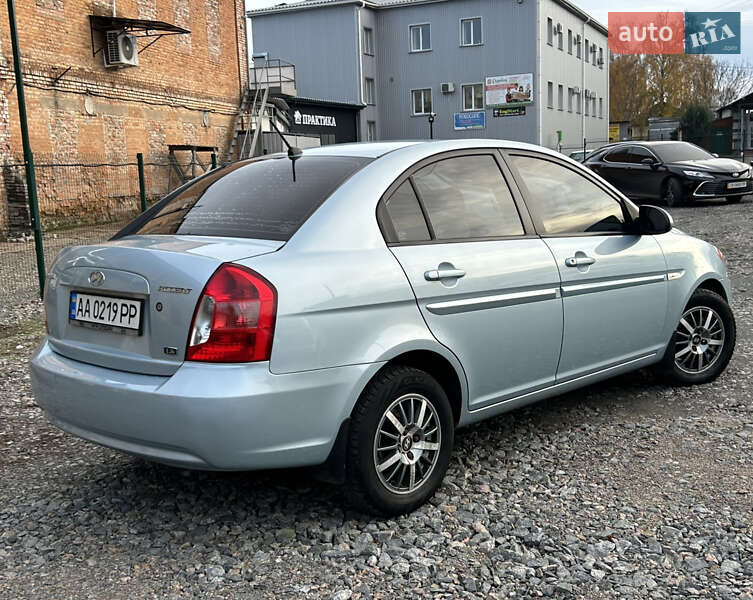 Седан Hyundai Accent 2008 в Прилуках