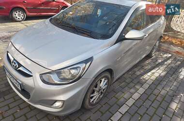 Седан Hyundai Accent 2011 в Івано-Франківську