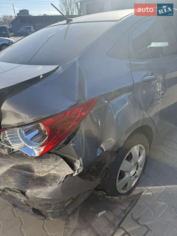 Седан Hyundai Accent 2012 в Киеве фото 3 Седан Hyundai Accent 2012 в Киеве