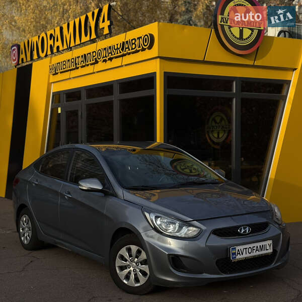 Седан Hyundai Accent 2019 в Киеве фото 3 Седан Hyundai Accent 2019 в Киеве