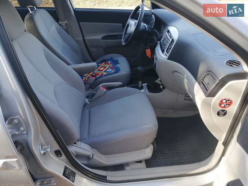 Седан Hyundai Accent 2008 в Запоріжжі