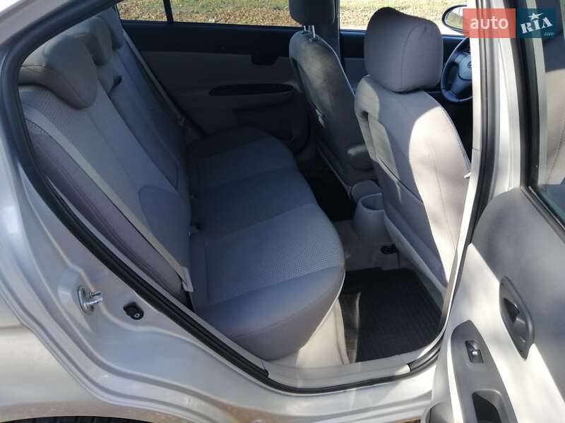 Седан Hyundai Accent 2008 в Запоріжжі
