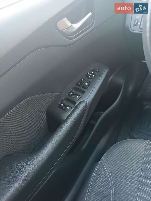 Седан Hyundai Accent 2017 в Киеве