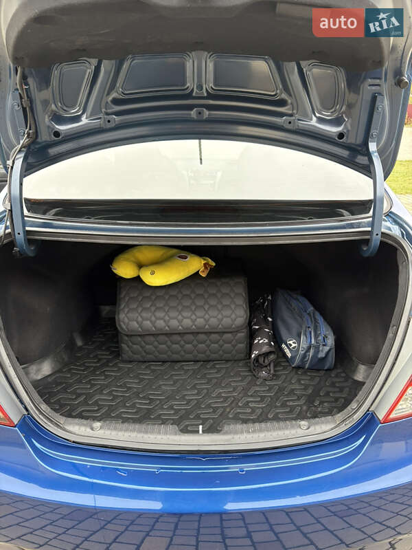 Седан Hyundai Accent 2011 в Ивано-Франковске фото 15 Седан Hyundai Accent 2011 в Ивано-Франковске
