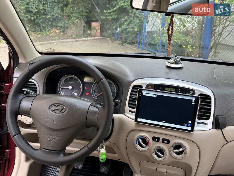 Седан Hyundai Accent 2008 в Николаеве