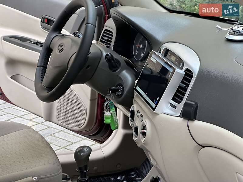 Седан Hyundai Accent 2008 в Николаеве