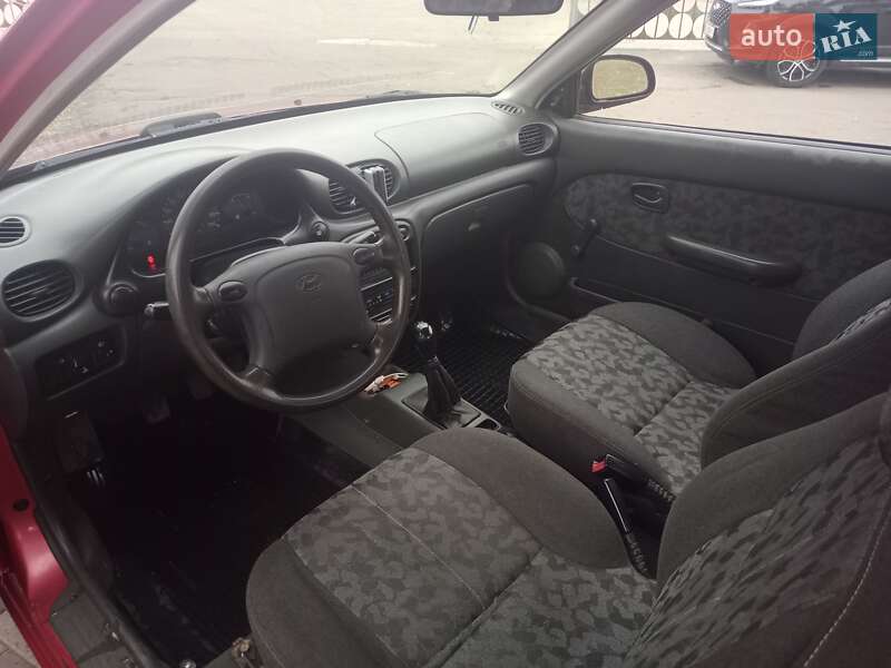 Седан Hyundai Accent 1996 в Лубнах