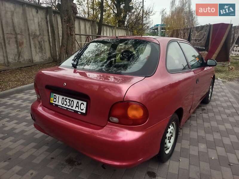 Седан Hyundai Accent 1996 в Лубнах